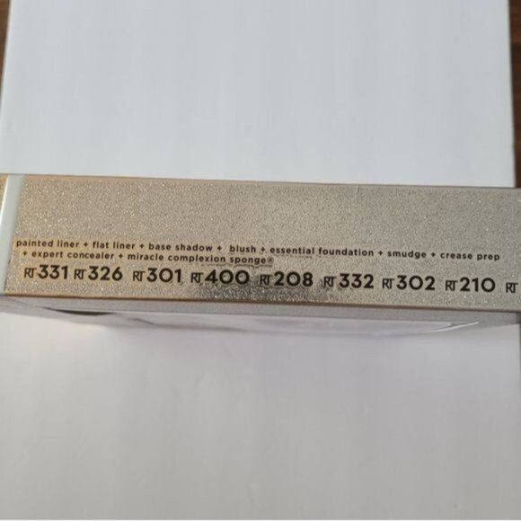 Real Techniques Glam Makeup Brush Set - Picture 5 of 7